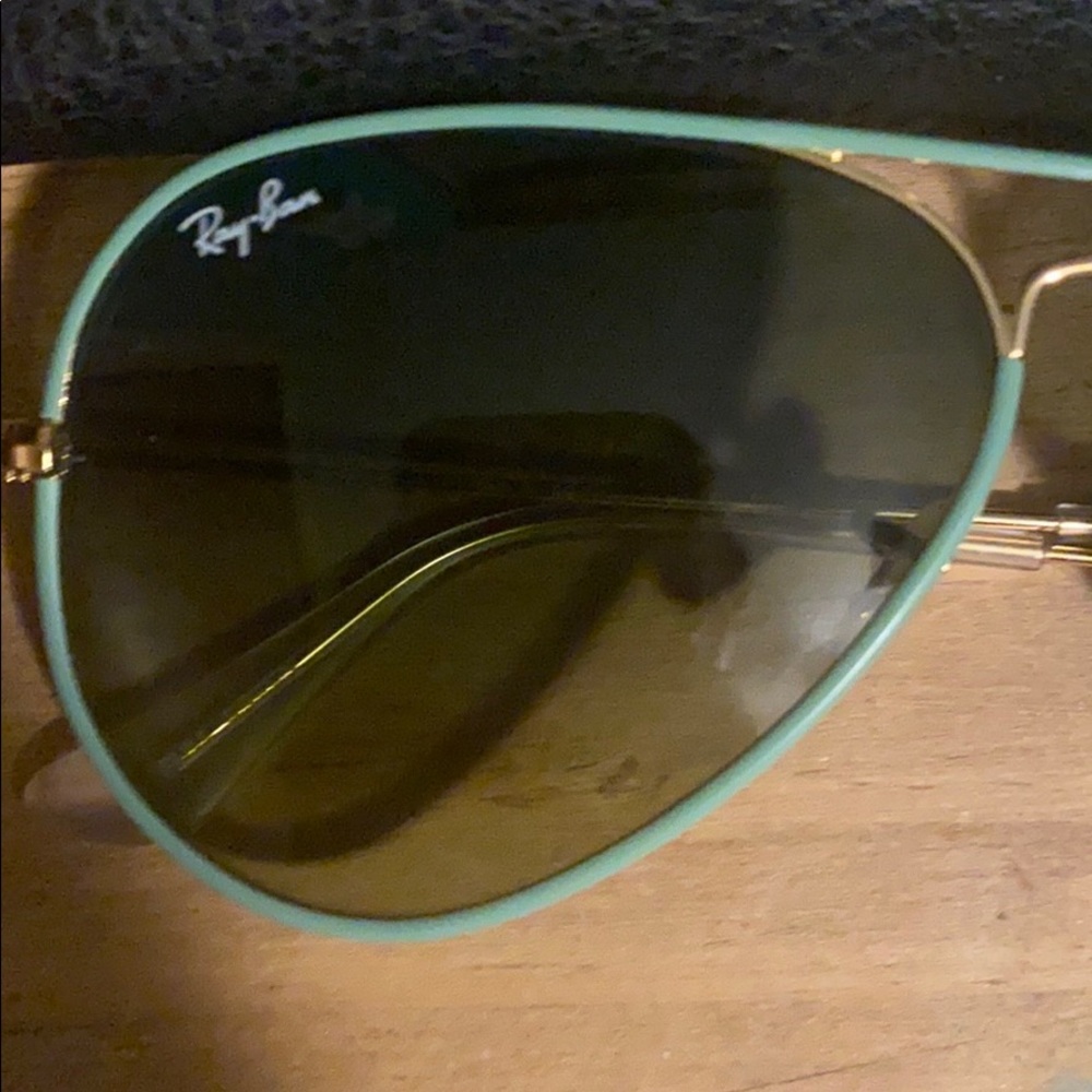 Ray-bans - Picture 2 of 4